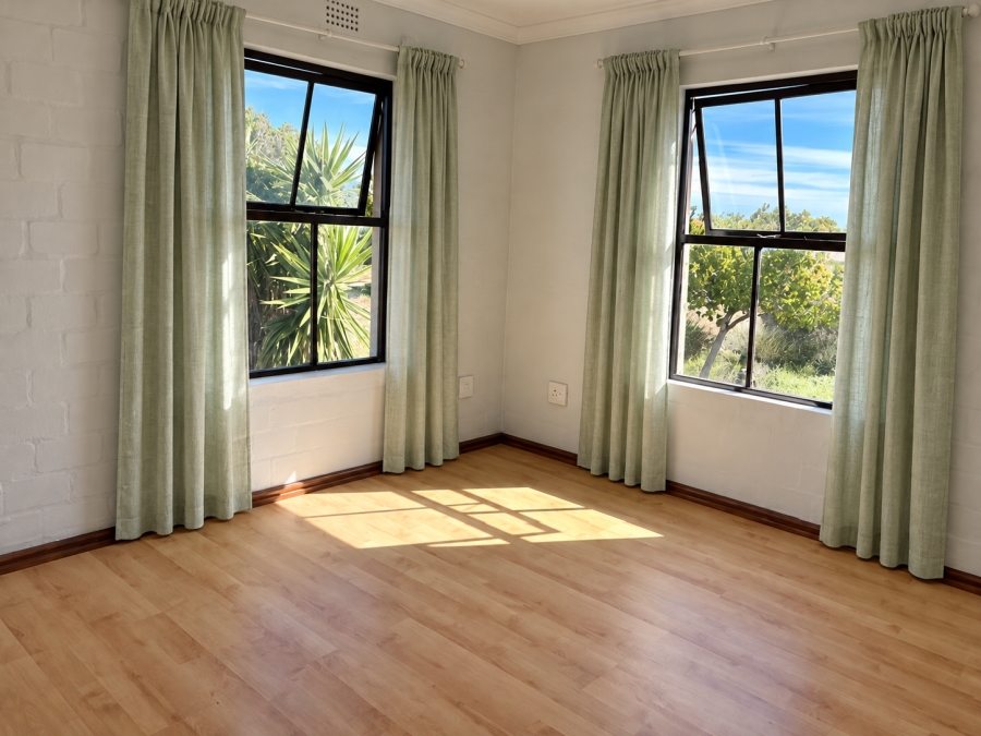 2 Bedroom Property for Sale in Parklands Western Cape